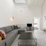 Apartmán Arneiro Garden House - Country Retreat With Biopool