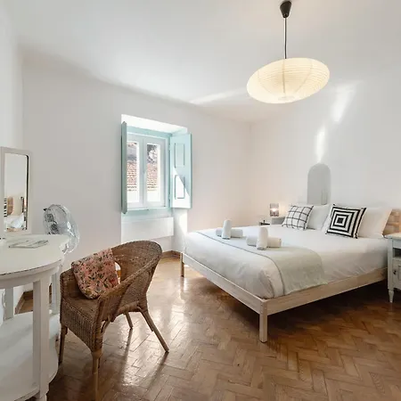 Arneiro Garden House - Country Retreat With Biopool Apartment