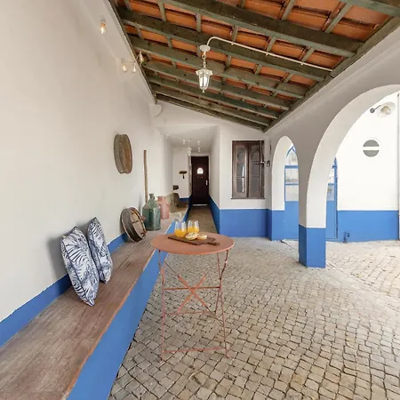 Arneiro Garden House - Country Retreat With Biopool